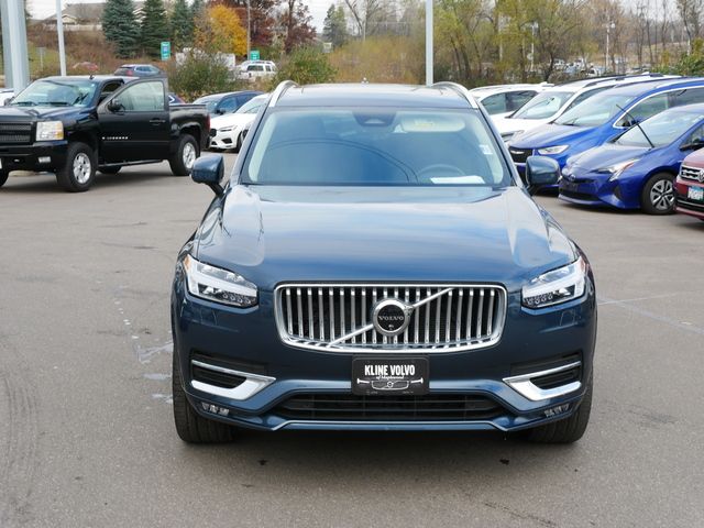 2024 Volvo XC90 Plus Bright Theme