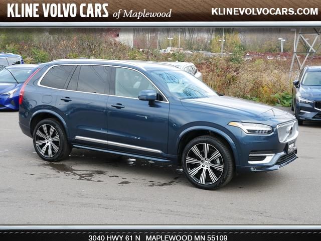 2024 Volvo XC90 Plus Bright Theme