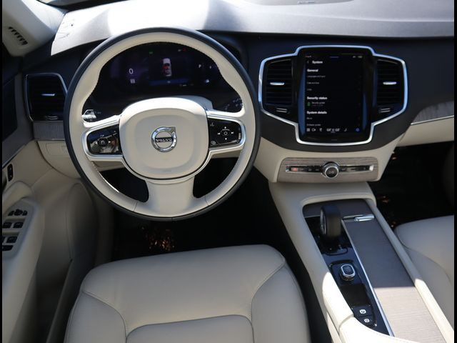 2024 Volvo XC90 Plus Bright Theme