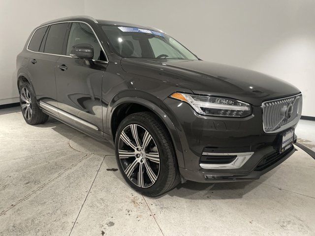 2024 Volvo XC90 Plus Bright Theme