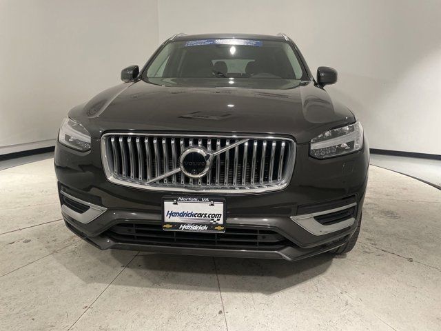 2024 Volvo XC90 Plus Bright Theme