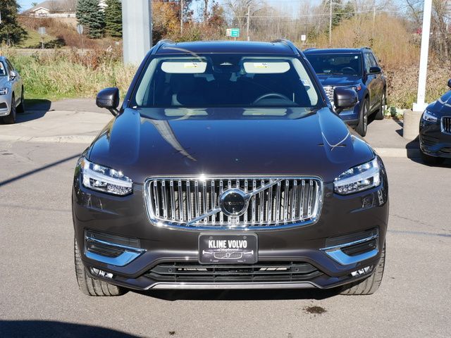 2024 Volvo XC90 Plus Bright Theme