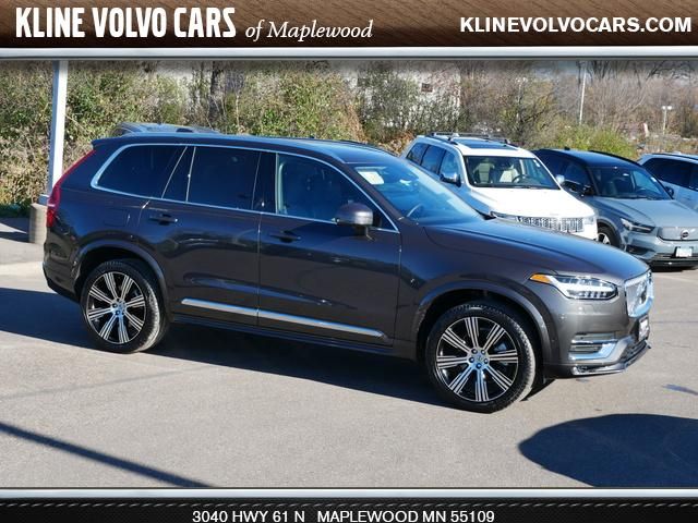 2024 Volvo XC90 Plus Bright Theme