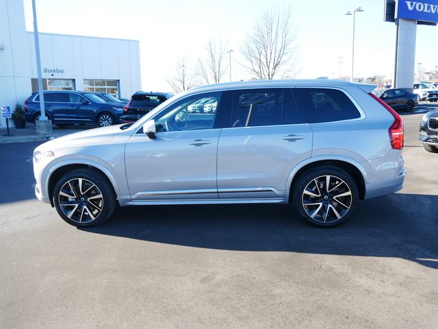 2024 Volvo XC90 Plus Bright Theme