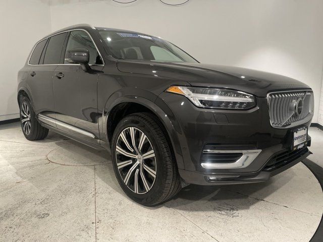 2024 Volvo XC90 Plus Bright Theme