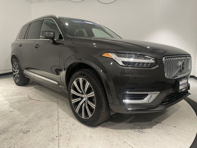 2024 Volvo XC90 Plus Bright Theme