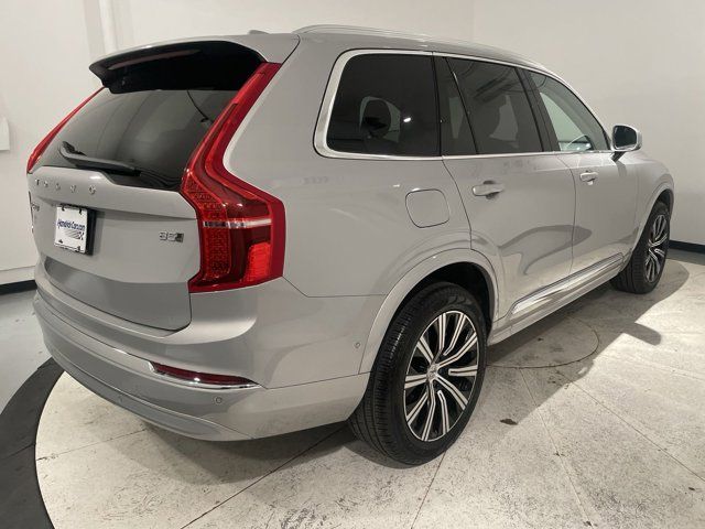 2024 Volvo XC90 Plus Bright Theme