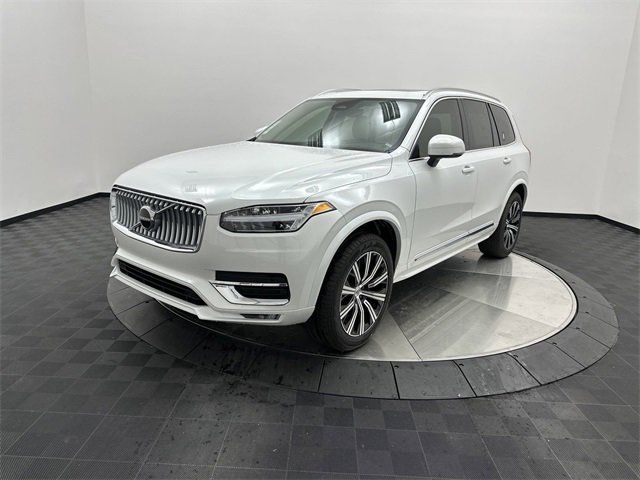 2024 Volvo XC90 Core Bright Theme