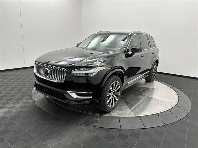 2024 Volvo XC90 Core Bright Theme