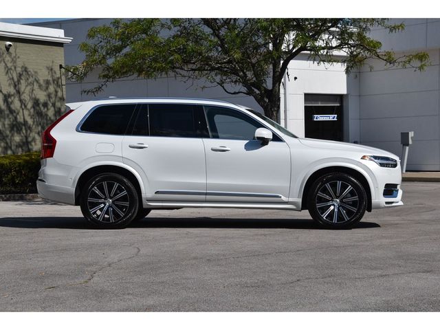 2024 Volvo XC90 Plus Bright Theme