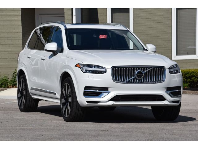 2024 Volvo XC90 Recharge Plug-In Hybrid Plus Bright Theme