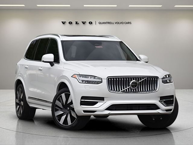 2024 Volvo XC90 Recharge Plug-In Hybrid Plus Bright Theme