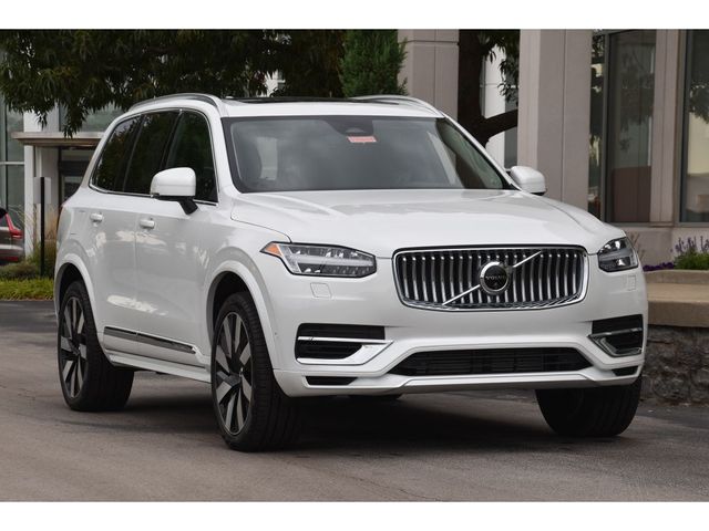 2024 Volvo XC90 Recharge Plug-In Hybrid Plus Bright Theme