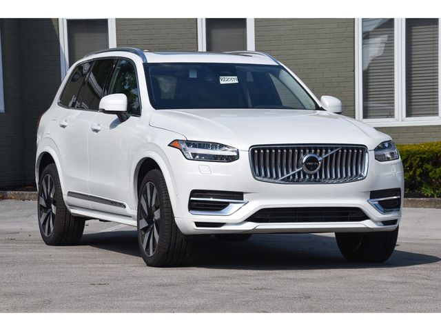 2024 Volvo XC90 Recharge Plug-In Hybrid Plus Bright Theme