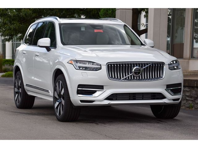 2024 Volvo XC90 Recharge Plug-In Hybrid Plus Bright Theme