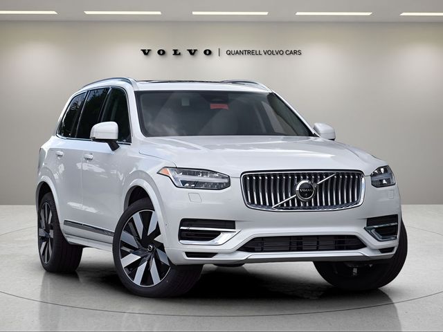 2024 Volvo XC90 Recharge Plug-In Hybrid Plus Bright Theme