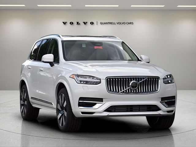 2024 Volvo XC90 Recharge Plug-In Hybrid Plus Bright Theme