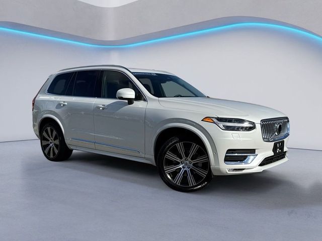 2024 Volvo XC90 Plus Bright Theme