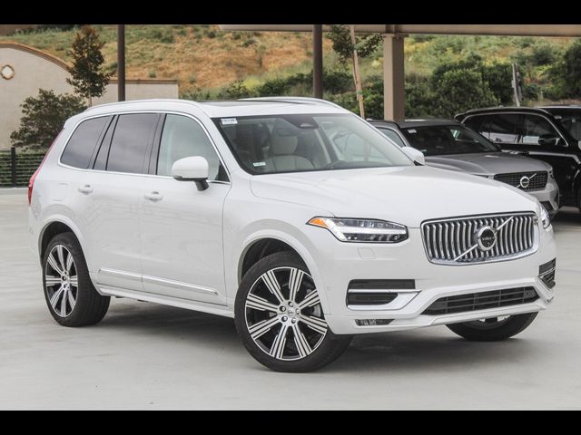 2024 Volvo XC90 Plus Bright Theme