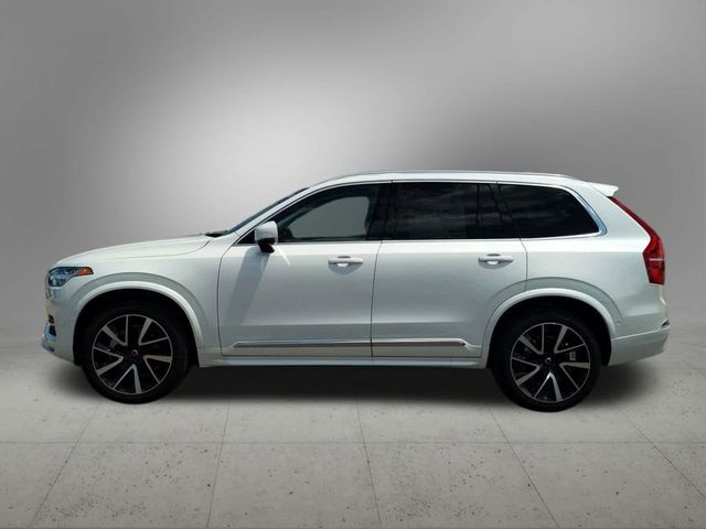 2024 Volvo XC90 Plus Bright Theme