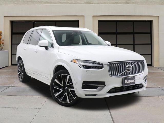 2024 Volvo XC90 Plus Bright Theme