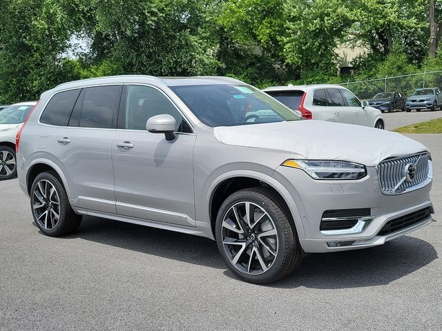 2024 Volvo XC90 Plus Bright Theme