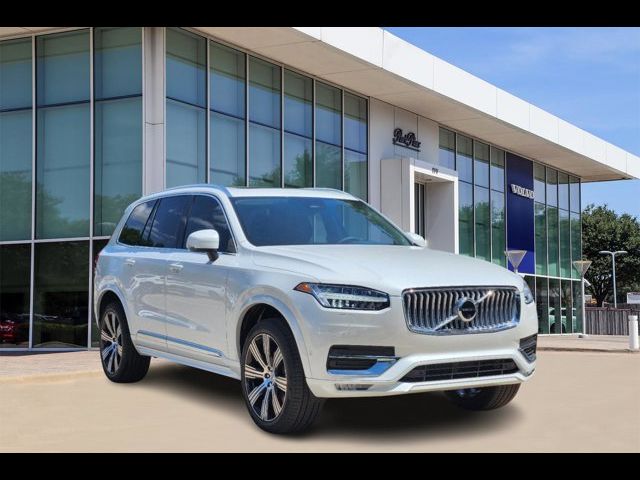 2024 Volvo XC90 Plus Bright Theme