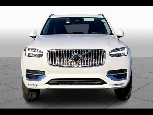 2024 Volvo XC90 Plus Bright Theme