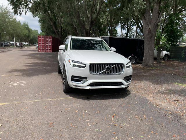 2024 Volvo XC90 Plus Bright Theme