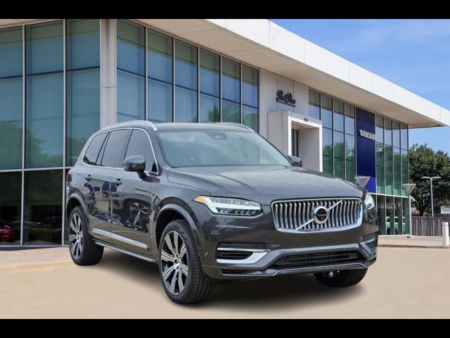 2024 Volvo XC90 Plus Bright Theme