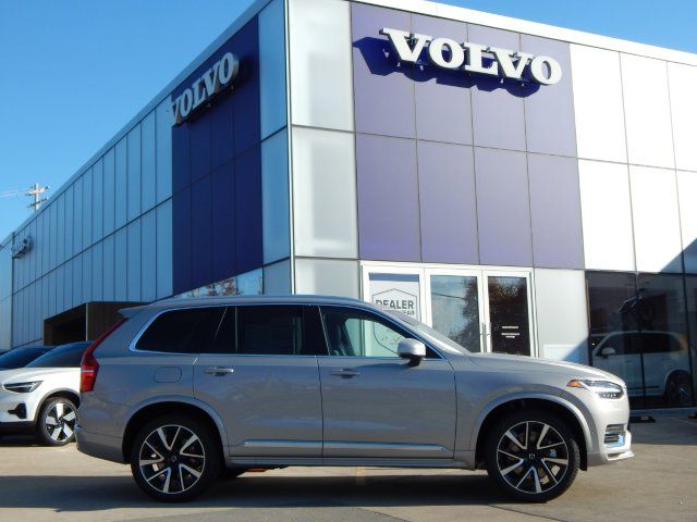 2024 Volvo XC90 Plus Bright Theme