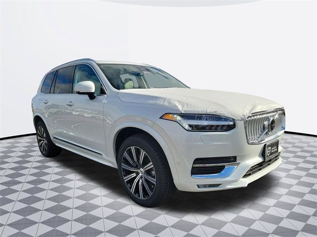 2024 Volvo XC90 Plus Bright Theme