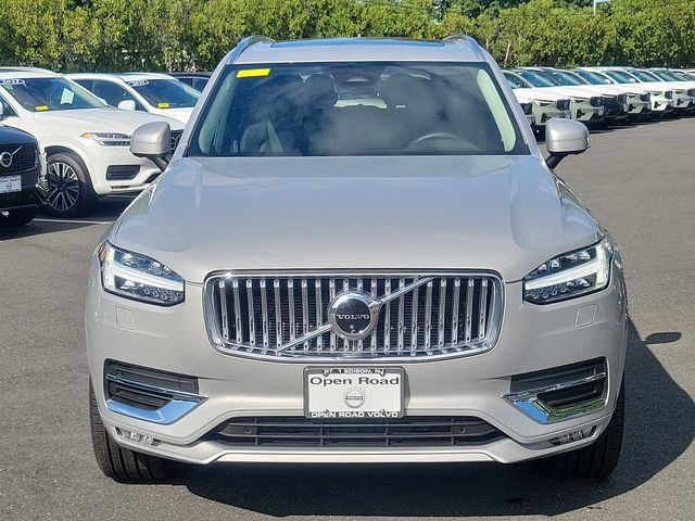 2024 Volvo XC90 Plus Bright Theme