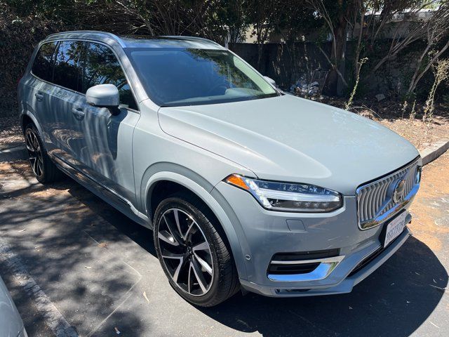 2024 Volvo XC90 Plus Bright Theme