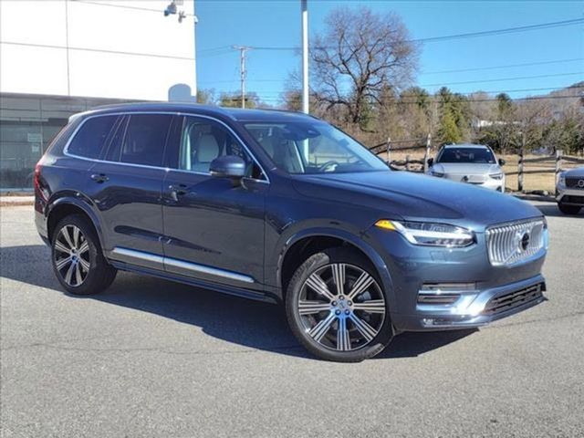 2024 Volvo XC90 Plus Bright Theme