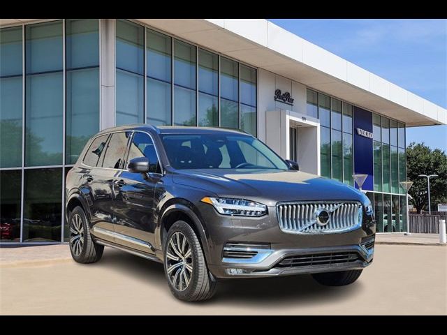 2024 Volvo XC90 Plus Bright Theme