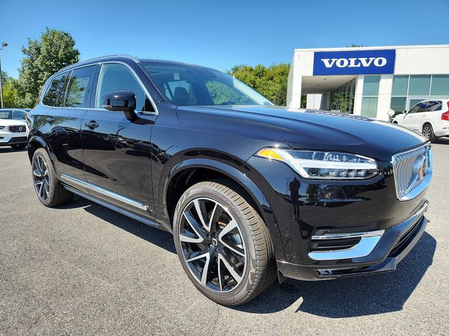 2024 Volvo XC90 Plus Bright Theme