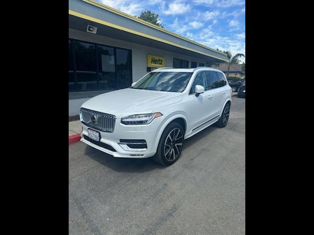 2024 Volvo XC90 Plus Bright Theme