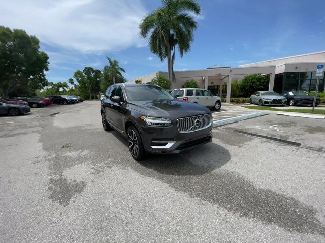 2024 Volvo XC90 Plus Bright Theme