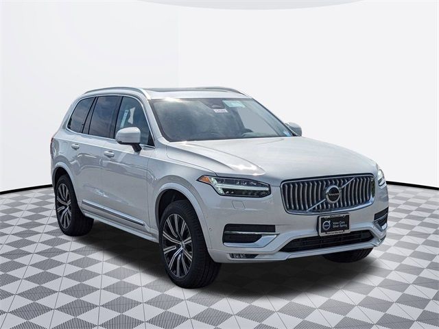 2024 Volvo XC90 Plus Bright Theme