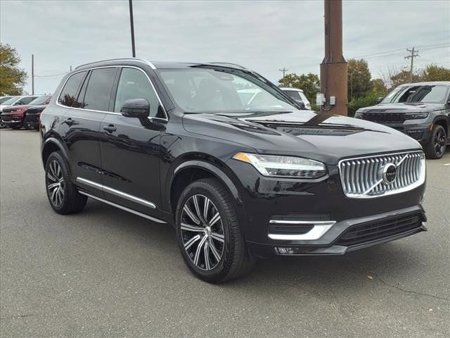 2024 Volvo XC90 Plus Bright Theme