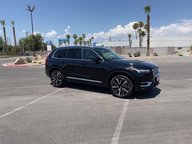 2024 Volvo XC90 Plus Bright Theme