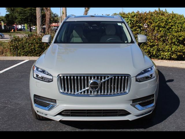 2024 Volvo XC90 Plus Bright Theme