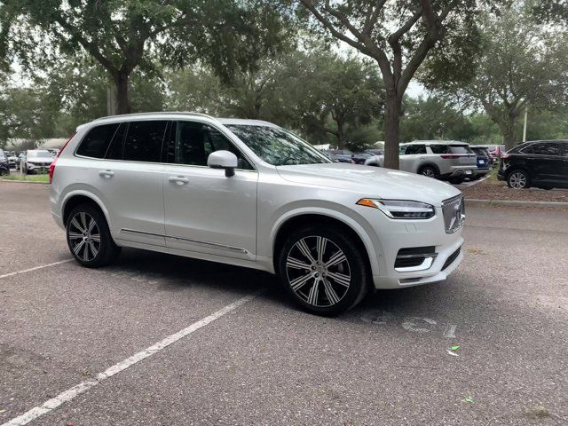 2024 Volvo XC90 Plus Bright Theme