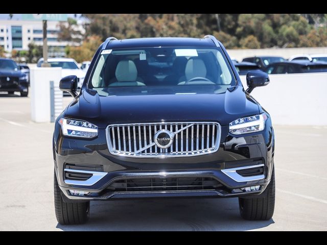 2024 Volvo XC90 Plus Bright Theme