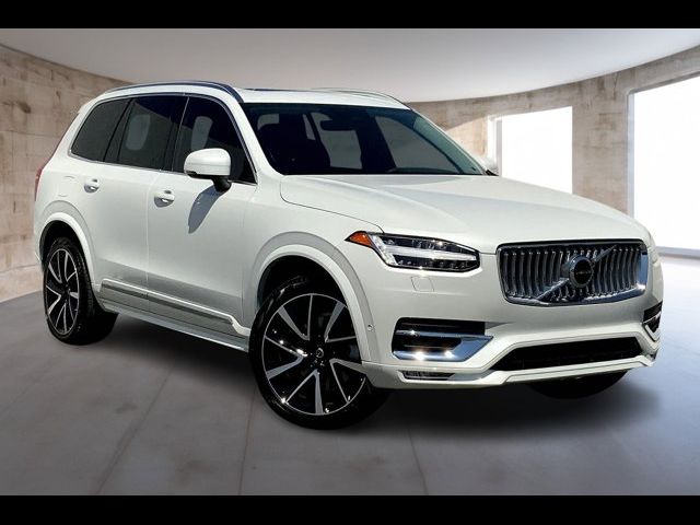 2024 Volvo XC90 Plus Bright Theme