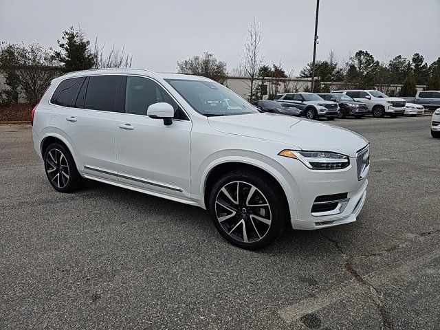 2024 Volvo XC90 Plus Bright Theme