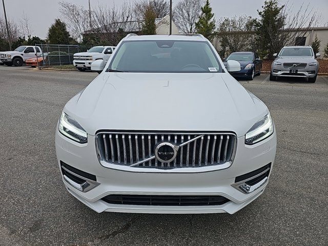 2024 Volvo XC90 Plus Bright Theme