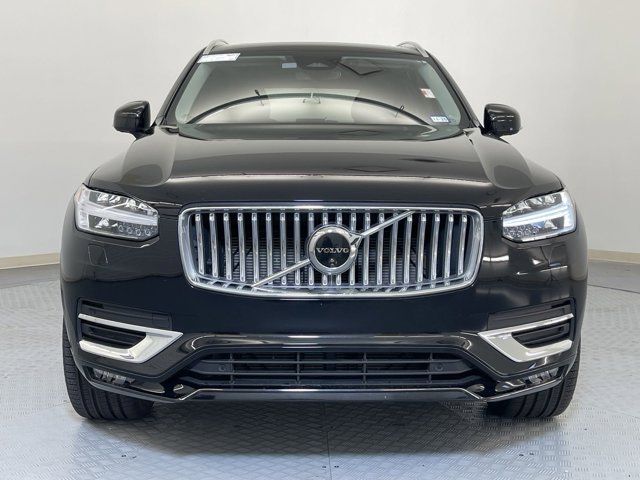 2024 Volvo XC90 Plus Bright Theme