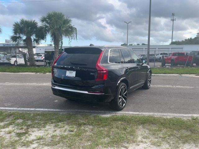 2024 Volvo XC90 Plus Bright Theme